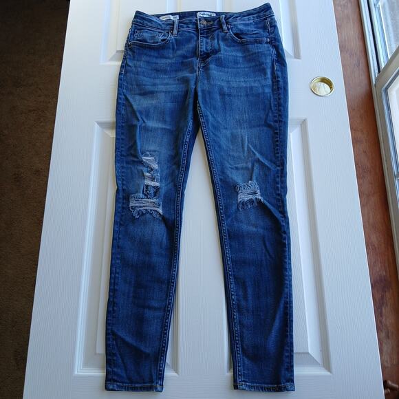 Vigoss Denim - Vigoss Jagger Skinny Dark Wash 30 distressed  31"W 28"L ripped destruction